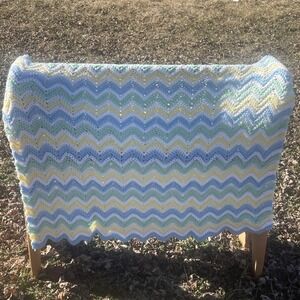 Handmade Knitted Crocheted Pastel Baby Blanket Boy Neutral 38"x48"